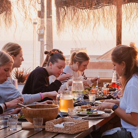 The Salty Pelican Yoga & Surf Retreat Ericeira Exterior foto