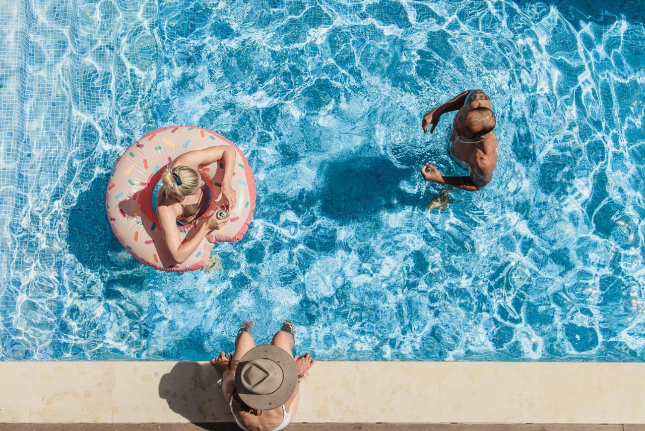 The Salty Pelican Yoga & Surf Retreat Ericeira Exterior foto