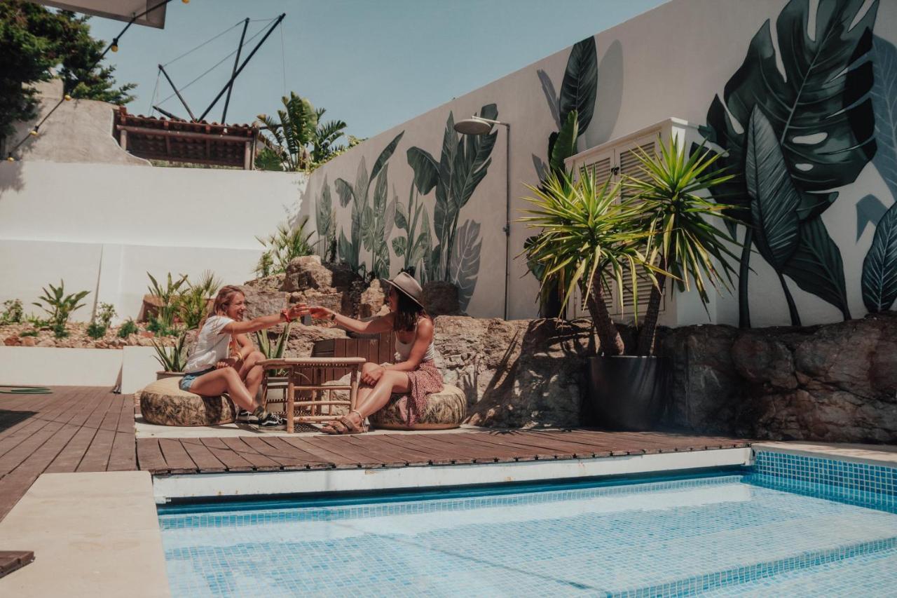 The Salty Pelican Yoga & Surf Retreat Ericeira Exterior foto