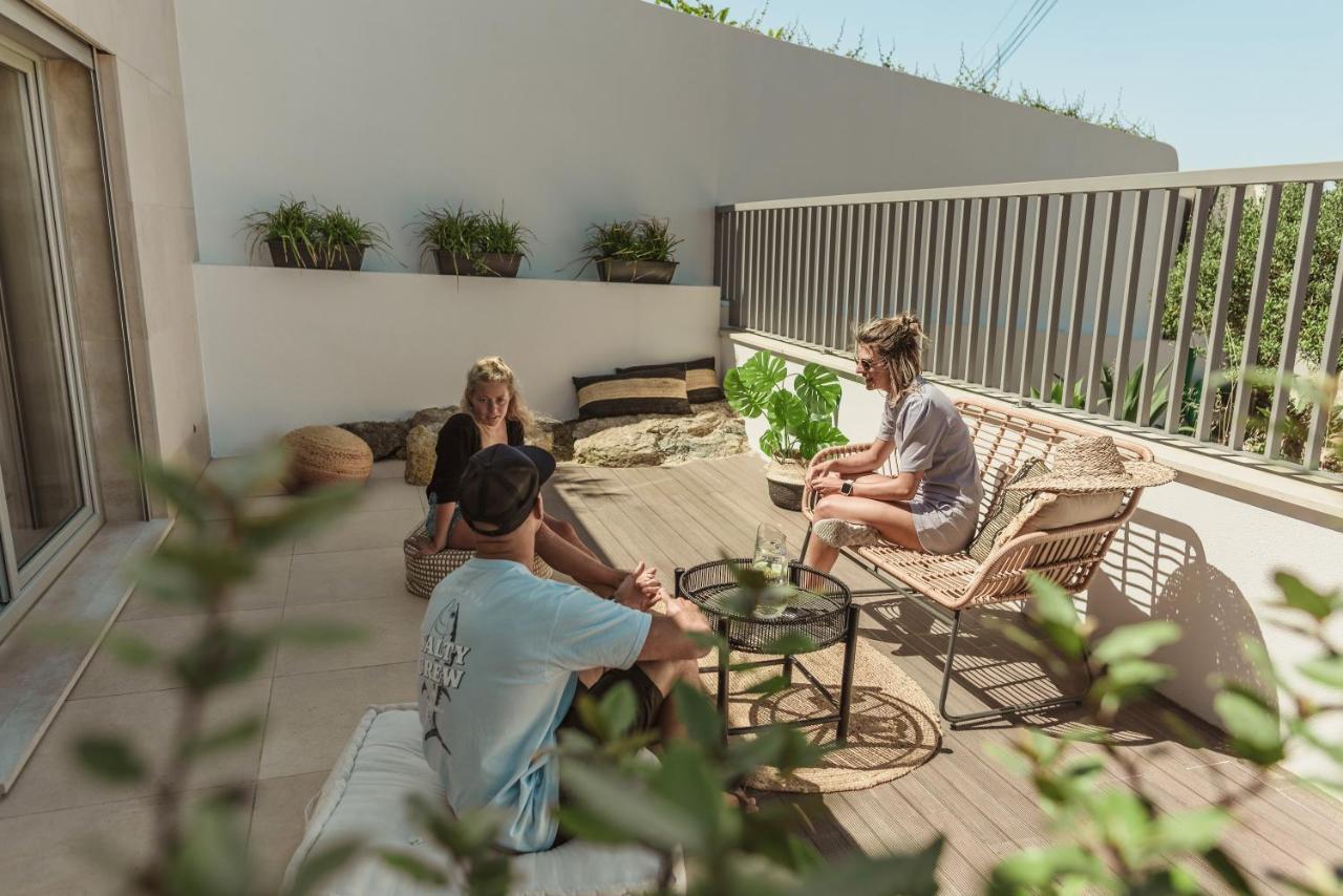 The Salty Pelican Yoga & Surf Retreat Ericeira Exterior foto