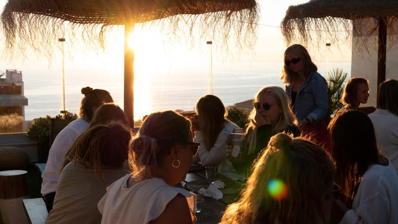 The Salty Pelican Yoga & Surf Retreat Ericeira Exterior foto