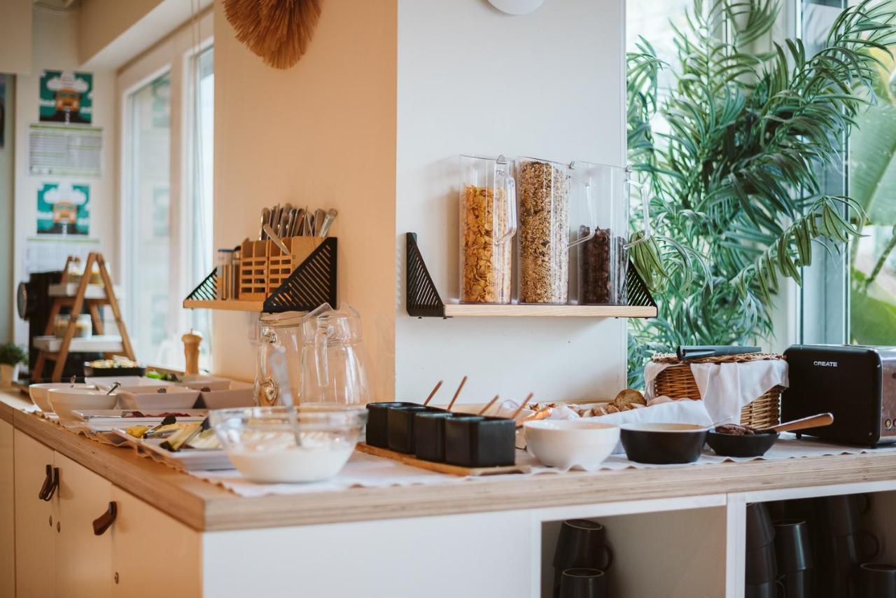 The Salty Pelican Yoga & Surf Retreat Ericeira Exterior foto