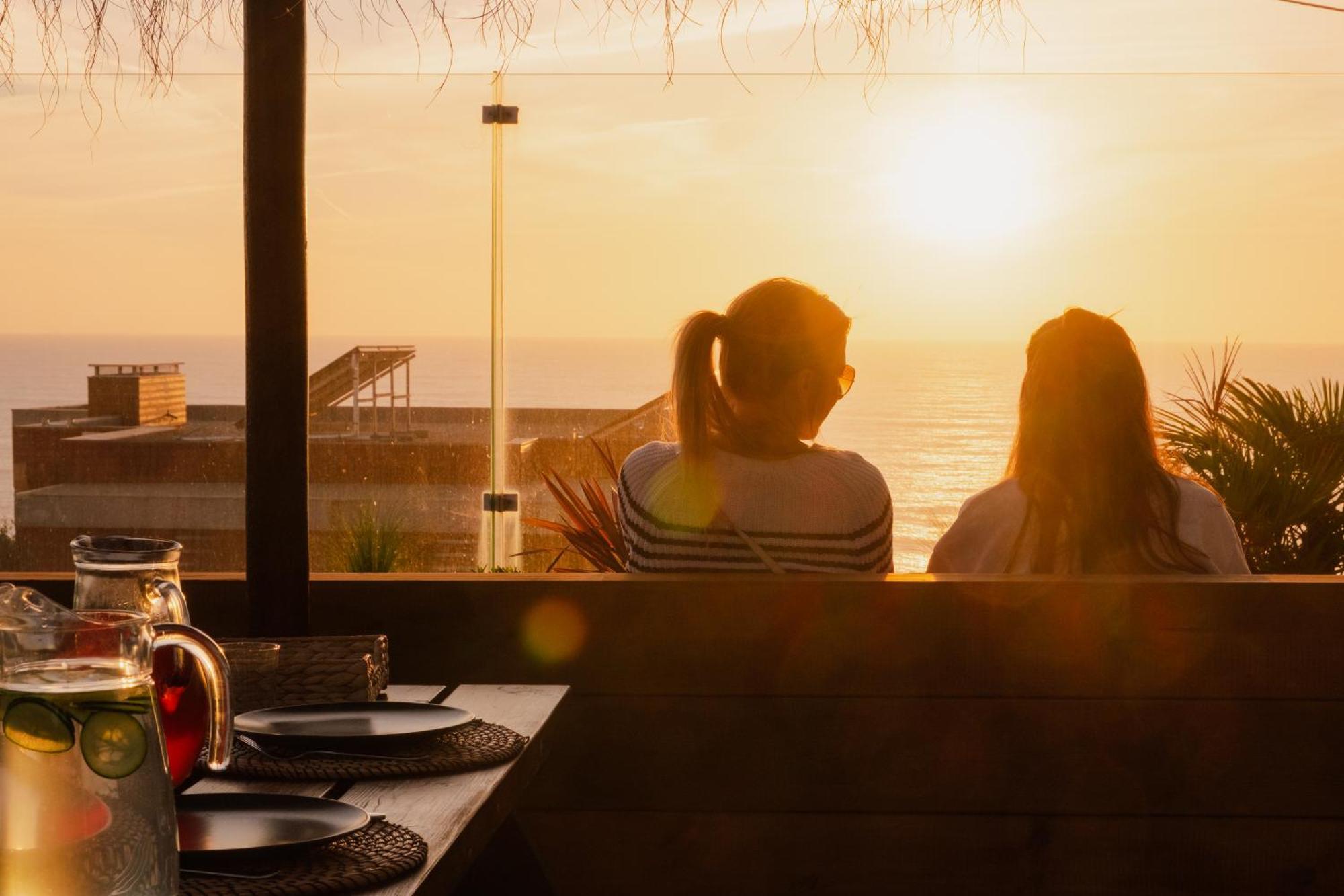 The Salty Pelican Yoga & Surf Retreat Ericeira Exterior foto