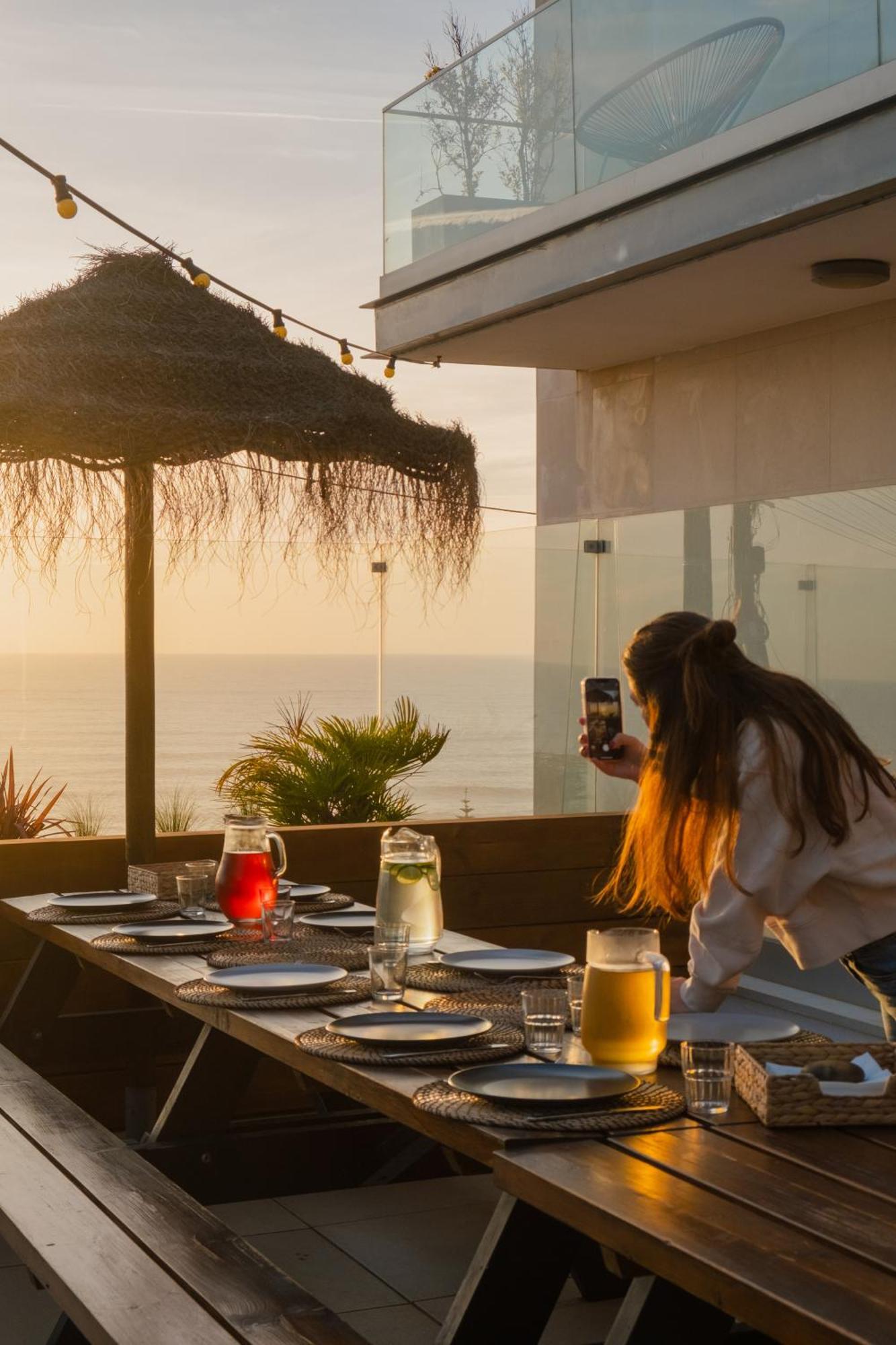 The Salty Pelican Yoga & Surf Retreat Ericeira Exterior foto